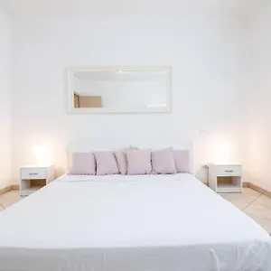 -villa Emily- Parking, Garden & Wi-fi , Pisa Italia